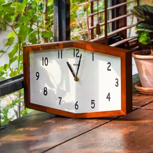 오르미 레트로 루네클락 우드 무소음 벽시계