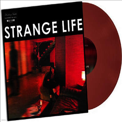 Howling Bells — Strange Life 앨범 커버