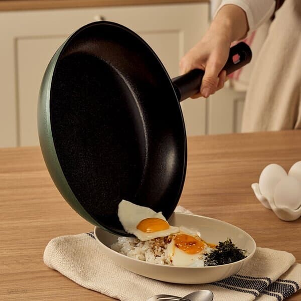 바겐슈타이거 톤앤톤 티타늄 후라이팬 28cm (딥그린)