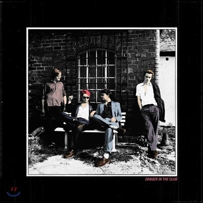 Palma Violets — Danger In The Club 앨범 커버