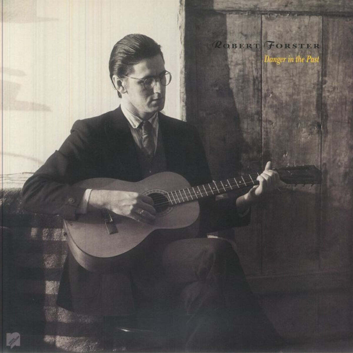 Robert Forster (로버트 포스터) - Danger In The Past [7인치 Vinyl + 클리어 컬러 LP]