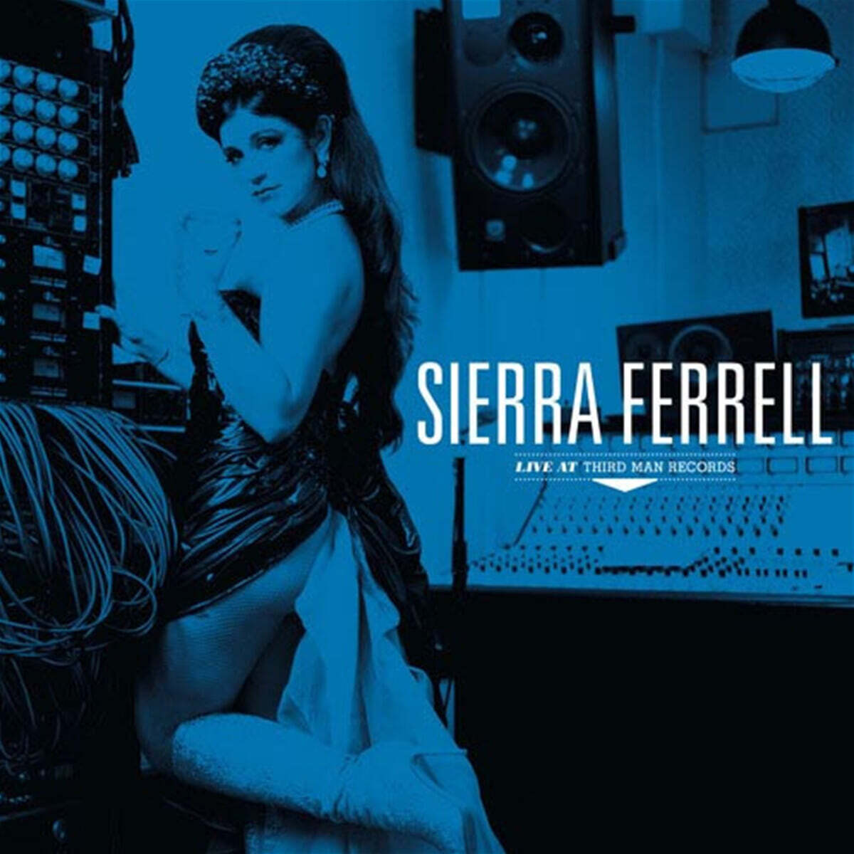 Sierra Ferrell (시에라 페렐) - Sierra Ferrell Live at Third Man Records [레드 컬러 LP]