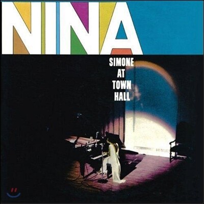 Nina Simone — At Town Hall 앨범 커버