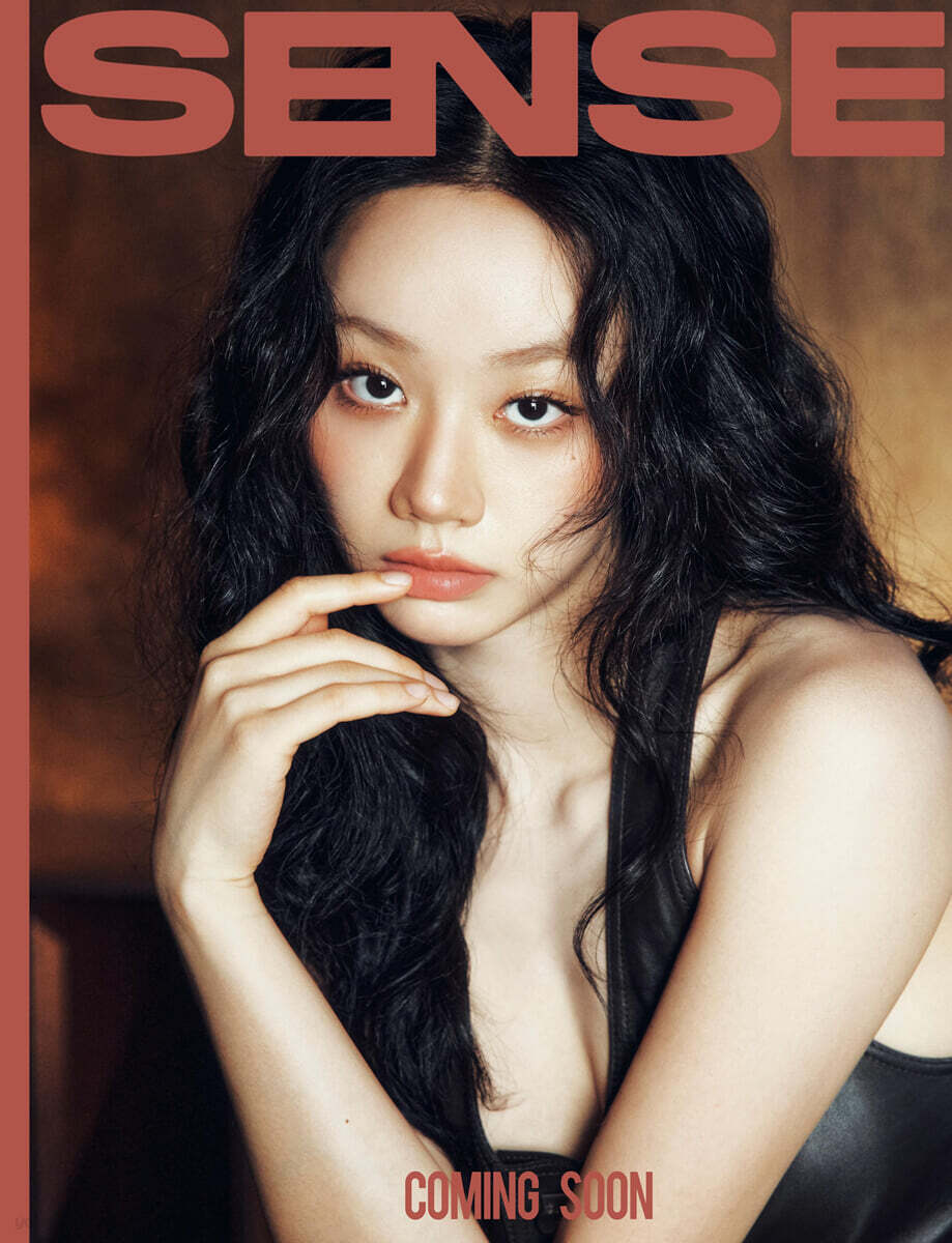 [C형] SENSE 센스 중국판 2026년 09월호 : 이혜리 (李惠利) 커버 (표지 미정 / C형 잡지+카드 3장+mini 포스터 1장)