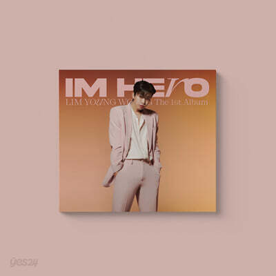 임영웅 - 정규 1집 IM HERO [Digipack Ver.] - 중철 가사지(1종)+포토카드(랜덤 1종)+디지털 커버 투명 카드(1종)+스티커(1종)