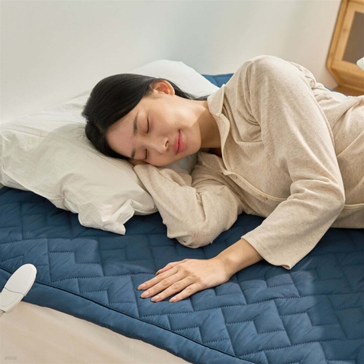 [한일의료기] 27년형 전자파없는 한일의료기 카본 탄소매트_네이비(싱글/더블)