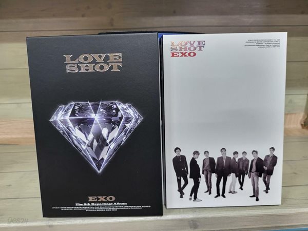 엑소 - 정규 5집 리패키지 LOVE SHOT [2종]