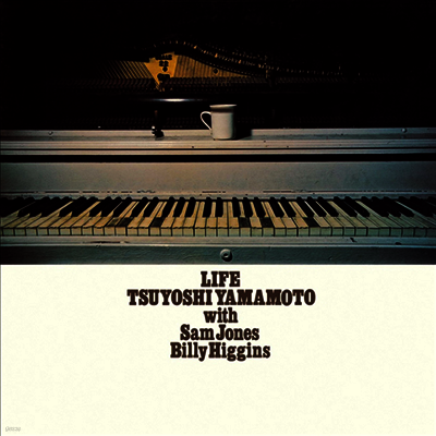 Tsuyoshi Yamamoto — Life 앨범 커버