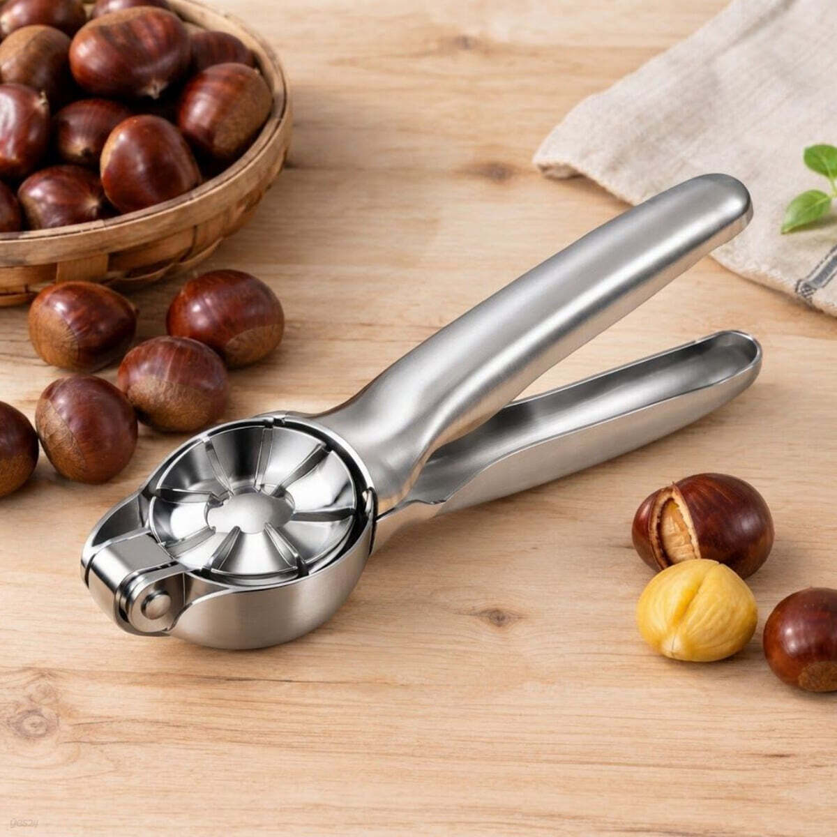 뚱땅뚱땅 커팅기계 밤까는 도구 밤 껍질까기 가위 군밤 스텐 호두 칼 밤까기기계