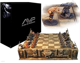 Alien VS. Predator Resin Collectible Chess Set