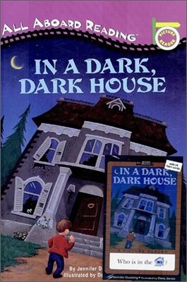 All Aboard Reading : In a Dark, Dark House (Book+Tape)