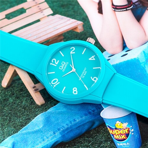 큐앤큐 VR28J-020Y