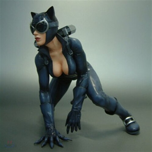 캣우먼 Artfx Statue