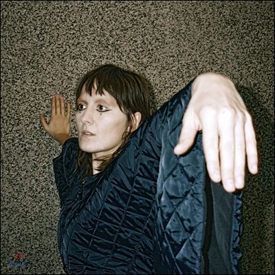 Cate Le Bon (케이트 르 본) - Crab Day