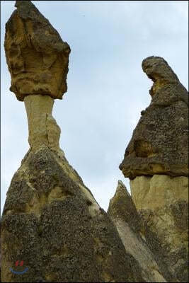 Cappadocia Chimney Landscape in Turkey Journal: 150 page lined notebook/diary