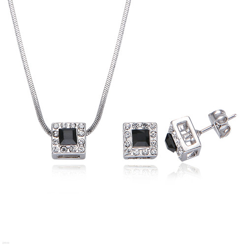 [NeeGee/무료배송]Black Sharon Cubic 2 Set [시중가:49,500원]