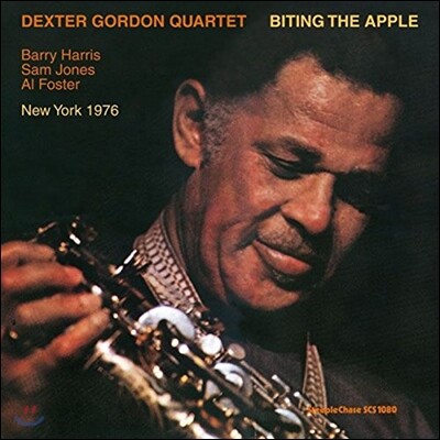 Dexter Gordon,Al Foster,Barry Harris,Sam Jones — Dexter Gordon Quartet (덱스터 고든 쿼텟) - Biting The Apple 앨범 커버