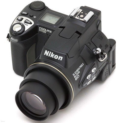 Nikon  Coolpix 5700  + 렌즈크리너