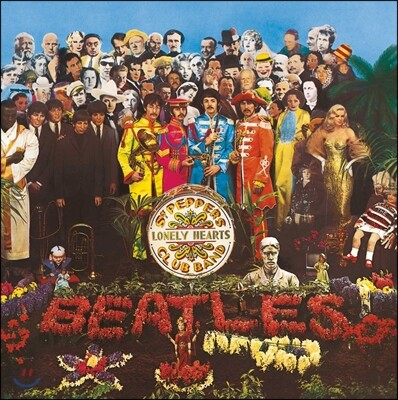The Beatles (비틀즈) — Sgt. Pepper's Lonely Hearts Club Band 앨범 커버