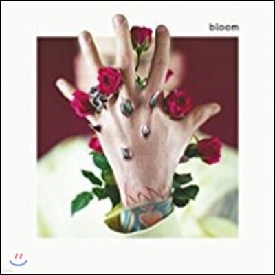 Machine Gun Kelly — Bloom 앨범 커버
