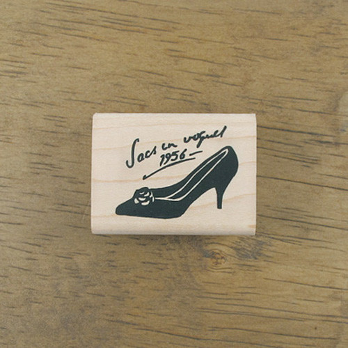 Ƽ : Ƽ(Vintage pumps)