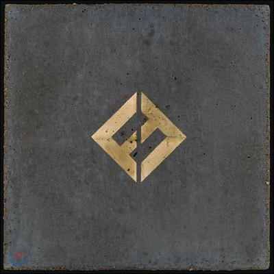 Foo Fighters (Ǫ ͽ) - Concrete And Gold