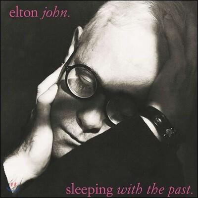 Elton John (엘튼 존) — Sleeping With The Past 앨범 커버