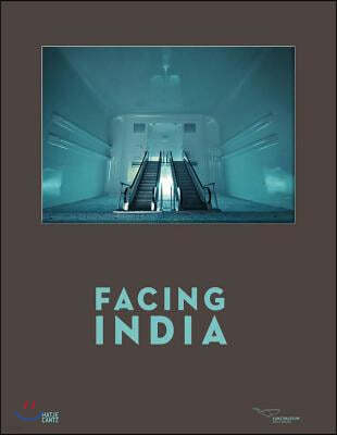 Facing India: India from a Female Point of View