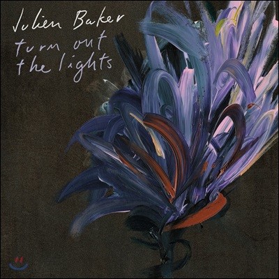 Julien Baker - Turn Out The Lights 줄리안 베이커 2집 [투명 퍼플 컬러 LP]