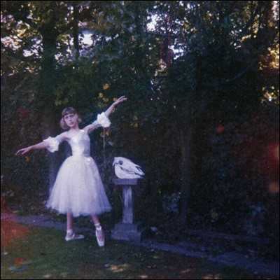 Wolf Alice ( ٸ) - Visions Of A Life 