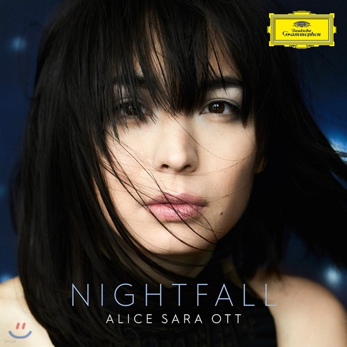 Alice Sara Ott  알리스 사라 오트 - 나이트폴 / 드뷔시, 라벨, 사티 (Nightfall)