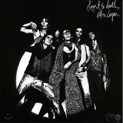 Alice Cooper — Love It To Death 앨범 커버