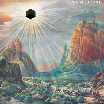 Two Medicine — Astropsychosis 앨범 커버