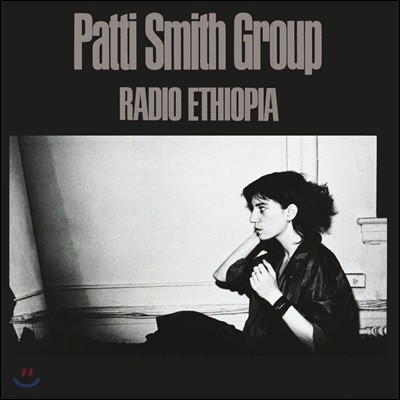 Patti Smith Group — Radio Ethiopia 2집 앨범 커버
