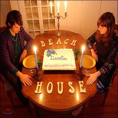 Beach House — Devotion 비치 하우스 정규 2집 앨범 커버