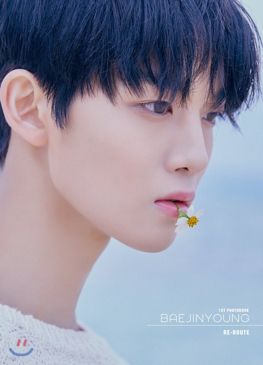 배진영 - 1st Photobook BAEJINYOUNG “RE-ROUTE”