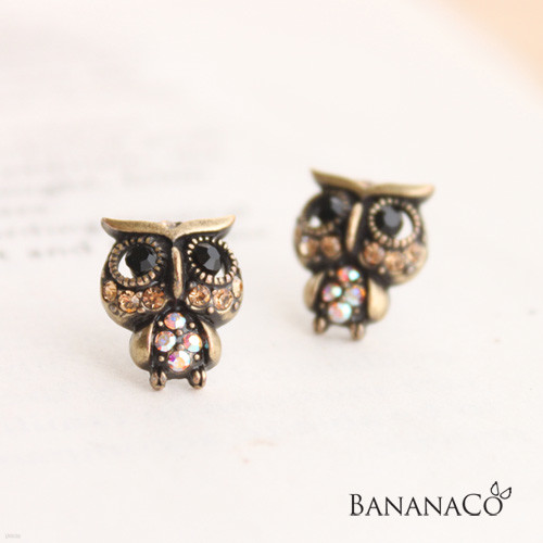 Baby Owl earring ()