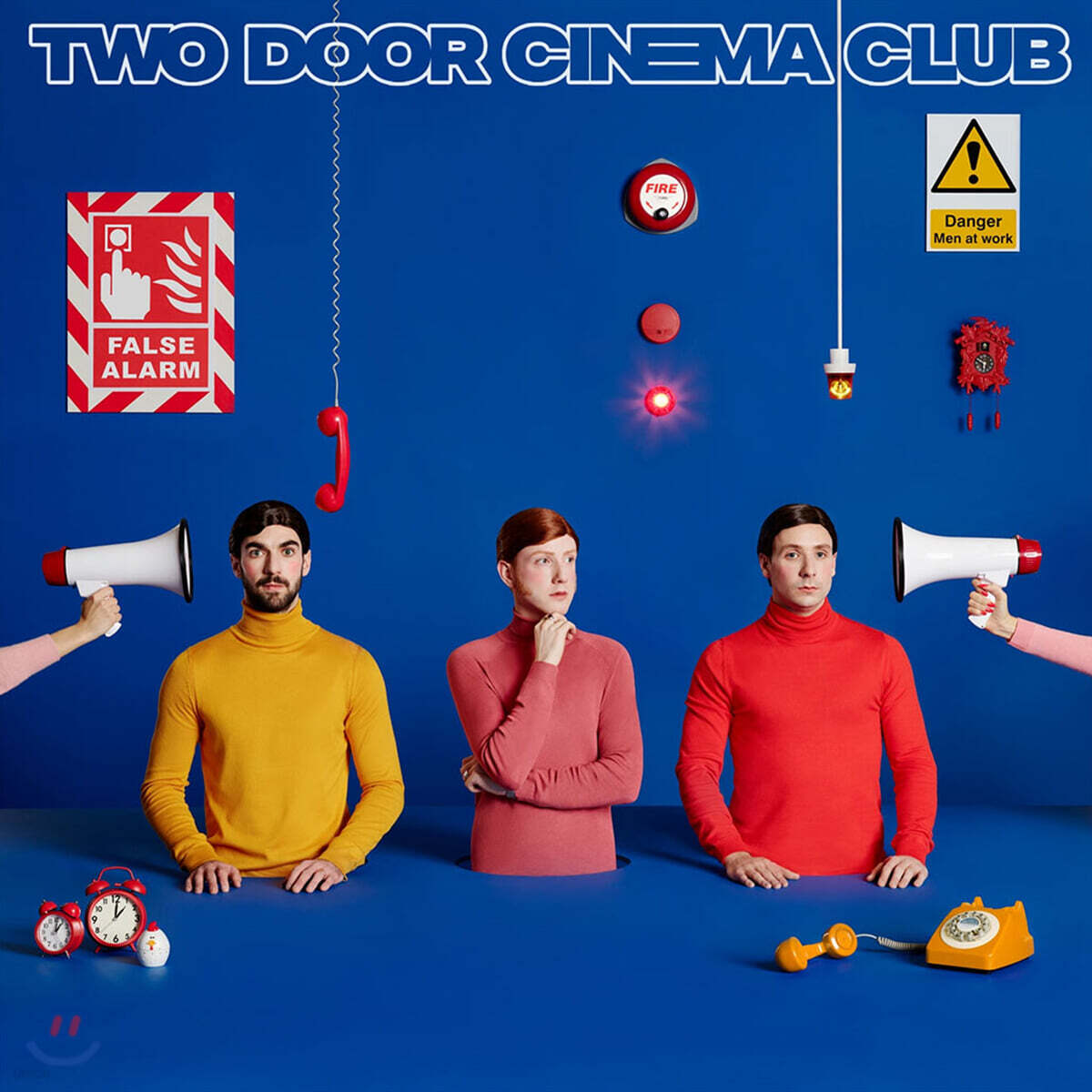 Two Door Cinema Club (투 도어 시네마 클럽) - 4집 False Alarm