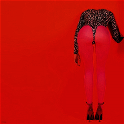 St. Vincent — Masseduction 앨범 커버