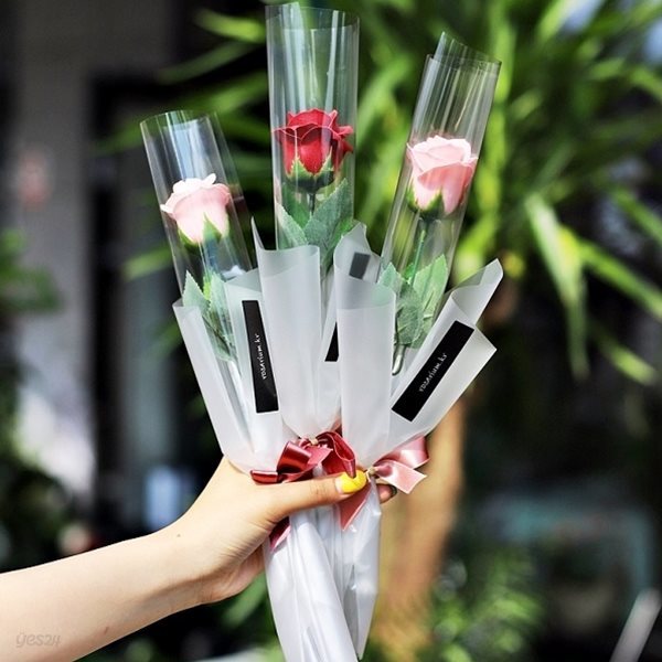 한송이 장미 꽃다발 - 여자친구 남자친구 로즈데이 졸업식 축하 선물
