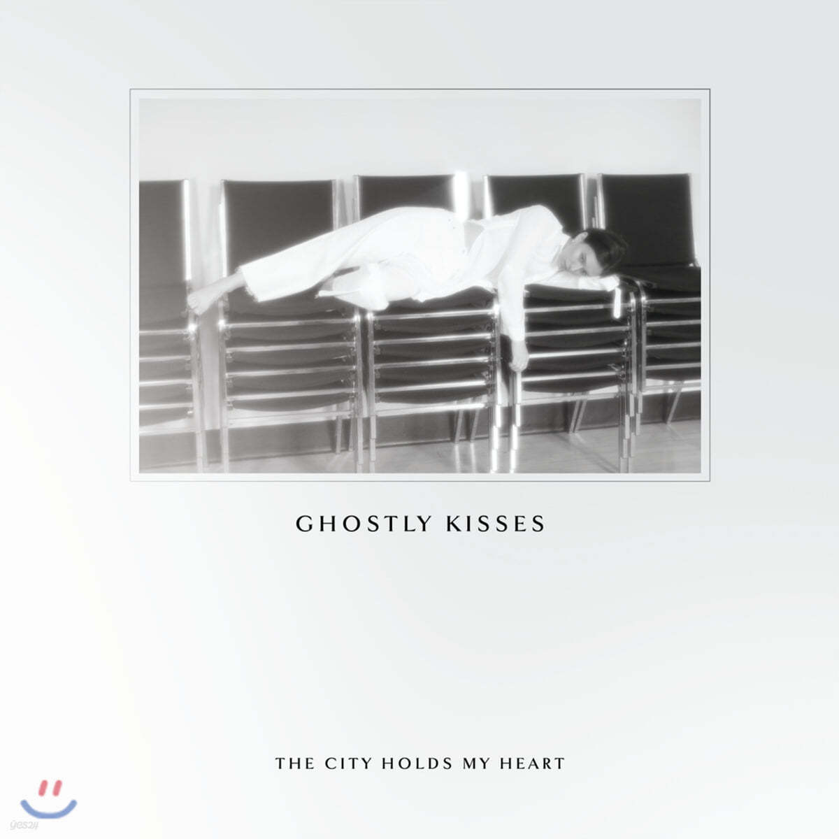 Ghostly Kisses (고스틀리 키시스) - The City Holds My Heart (EP)