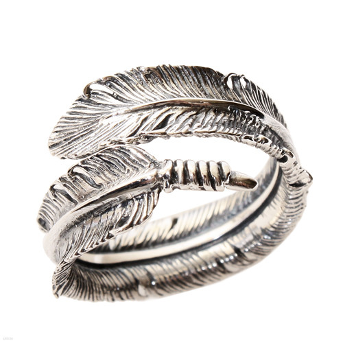 Open feather ring