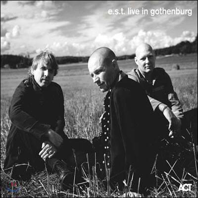 Esbjorn Svensson Trio — E.S.T. live in Gothenburg 앨범 커버