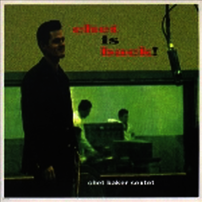 Chet Baker — Chet Is Back 앨범 커버