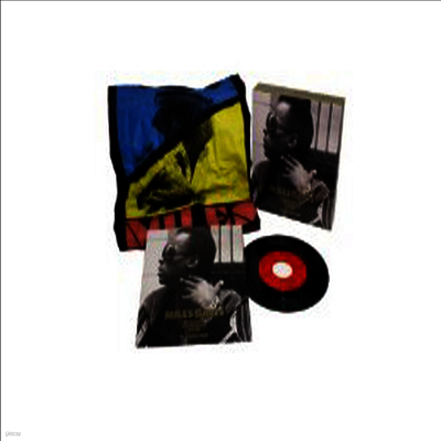 Miles Davis — Runs The VooDoo Down/In A Silent Way (Collector's Ed)(Picture Sleeve)(T-Shirt Size XL)(45 RPM)(Single)(Boxset) 앨범 커버