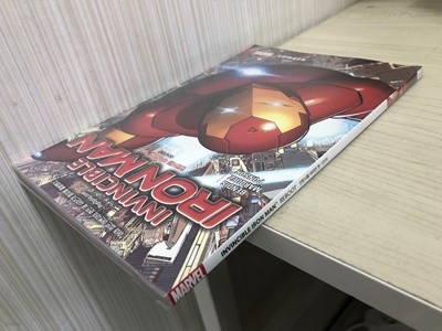 인빈시블 아이언 맨 Vol. 1: 리부트 /원제 : Invincible Iron Man Vol. 1: Reboot