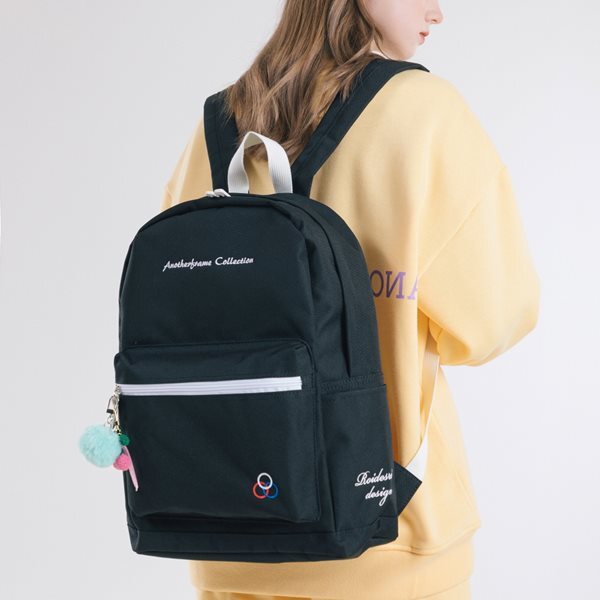 [어나더프레임X로아드로아] YUM YUM BACKPACK (BLACK)