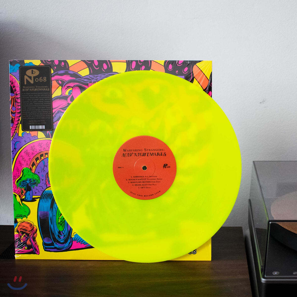 1970년대 포스트 히피 컴필레이션 앨범 (Warfaring Strangers: Acid Nightmares) [네온 옐로우 컬러 2LP]