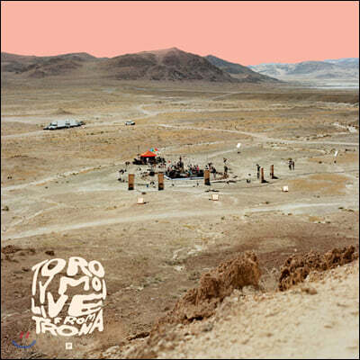 Toro Y Moi — Live from Trona 앨범 커버