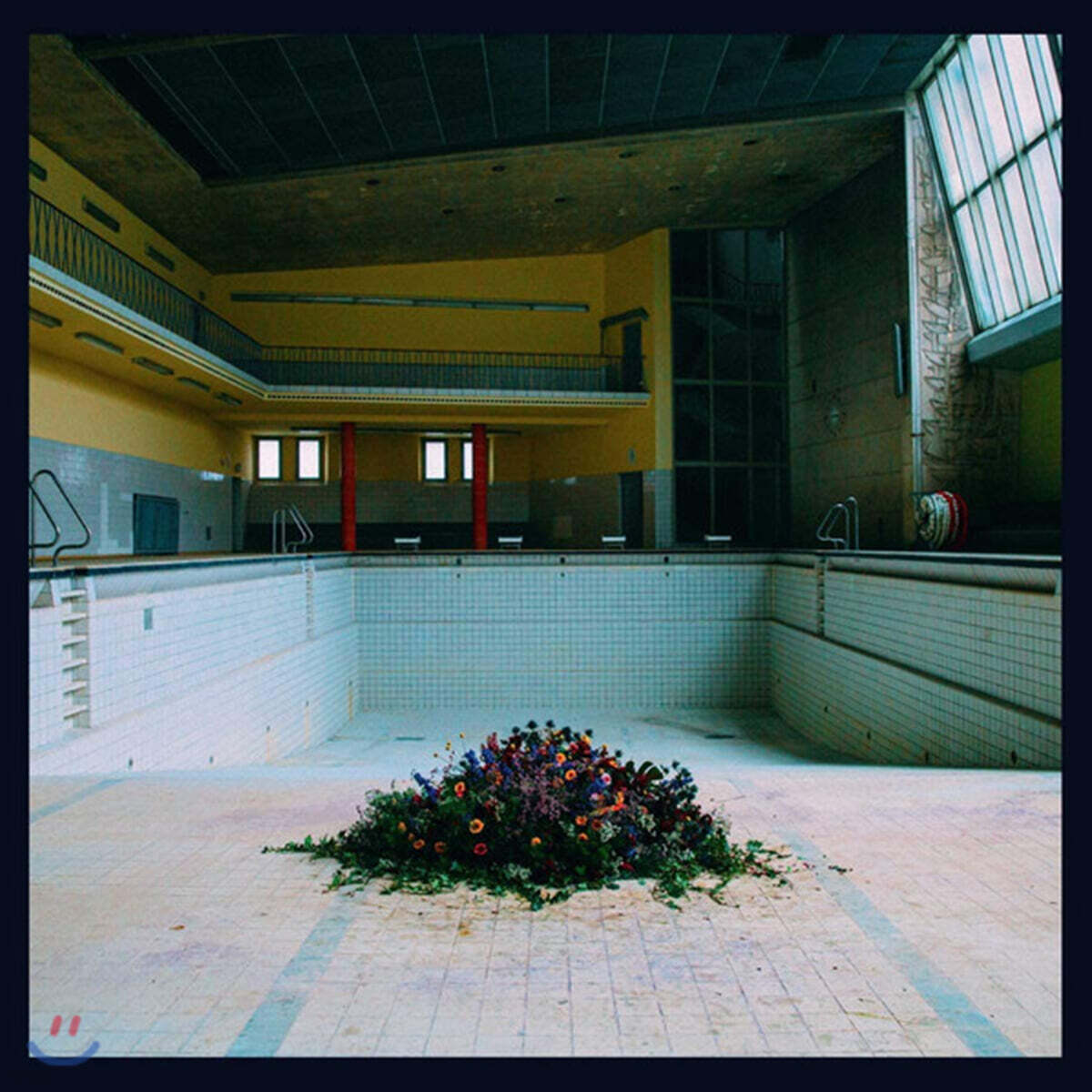 LYR (엘와이알) - Call in the Crash Team